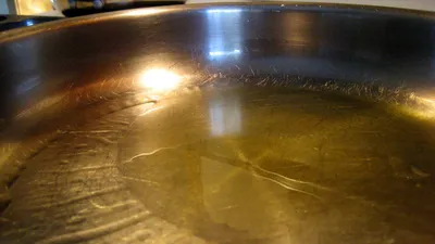 How to Remove Burnt Oil from Stainless Steel