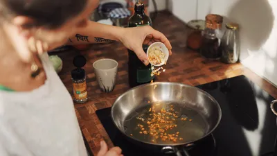 Stainless Steel Frying Pans: A Reliable Choice for Home Cooks