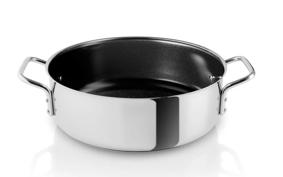 A ceramic-coated stainless steel cooking pot