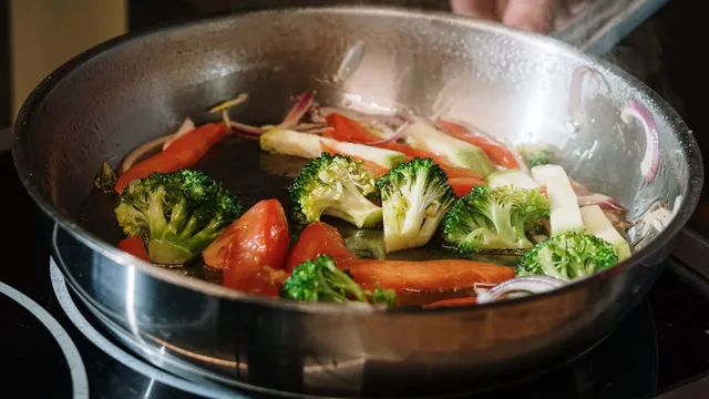 Do Stainless Steel Pans Need to Be Seasoned?