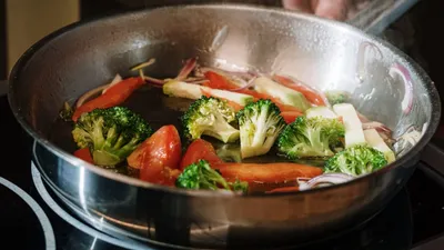 Do Stainless Steel Pans Need to Be Seasoned?